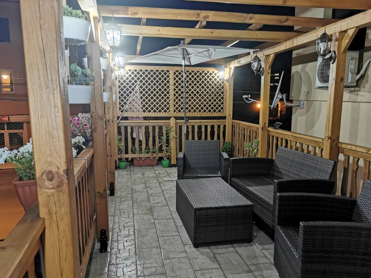 Rose Valley Guest House คาซานลัก ภายนอก รูปภาพ