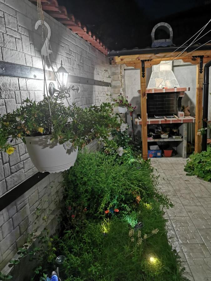 Rose Valley Guest House คาซานลัก ภายนอก รูปภาพ