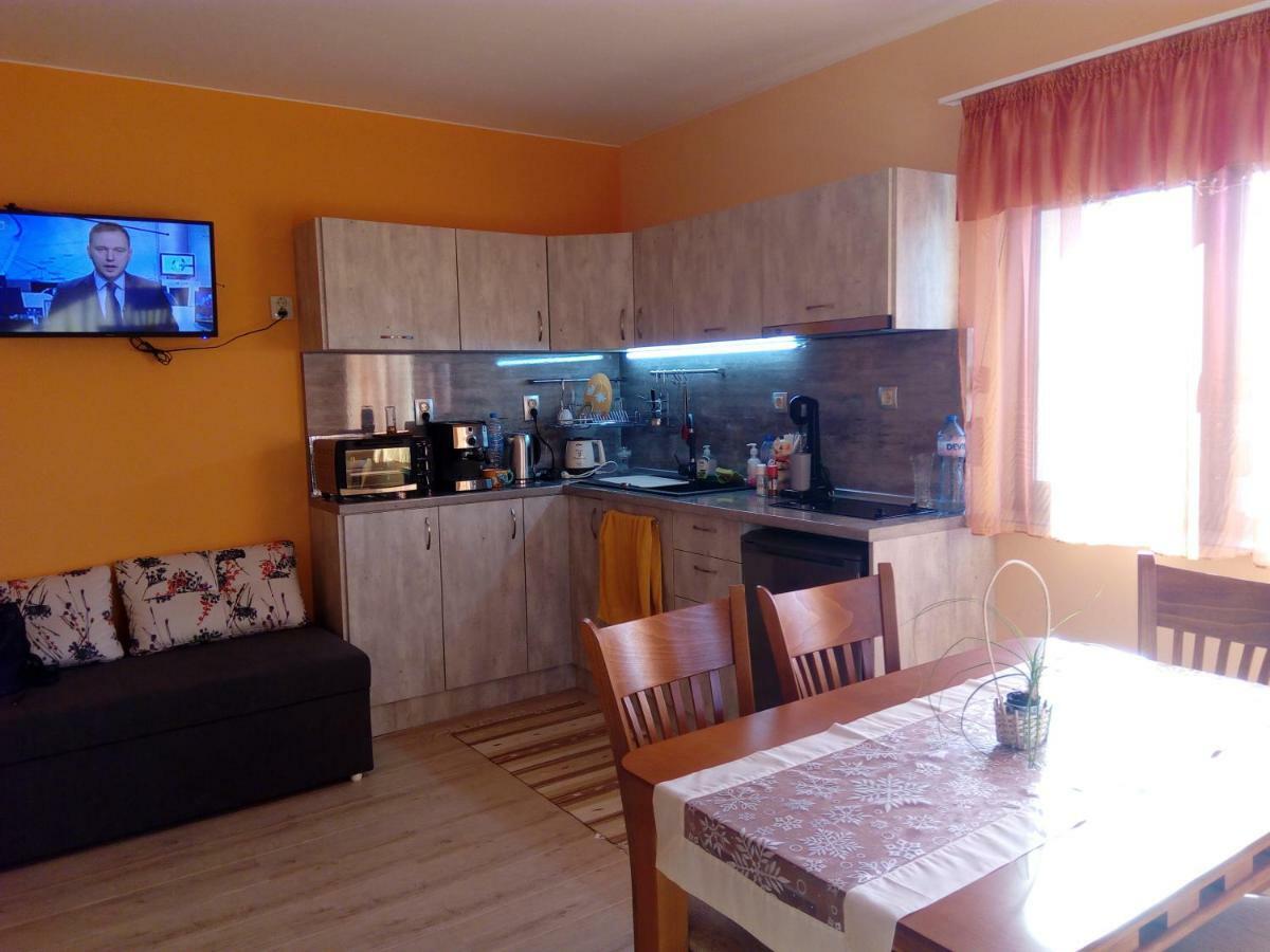 Rose Valley Guest House คาซานลัก ภายนอก รูปภาพ