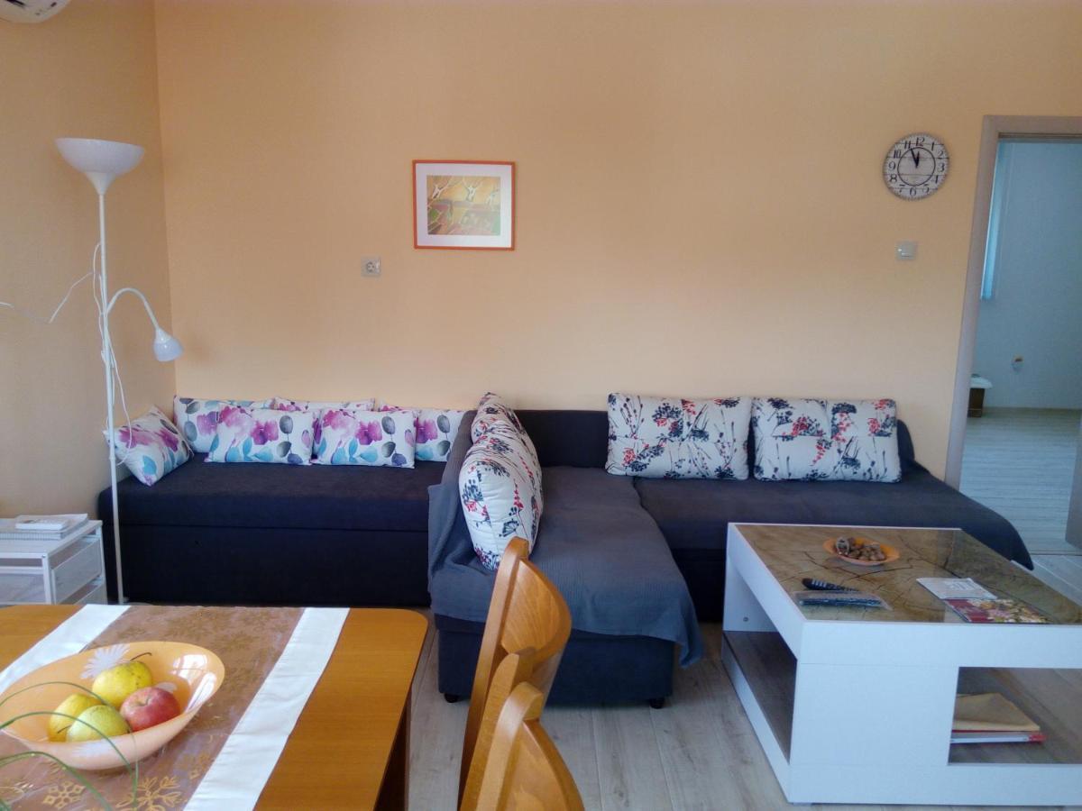 Rose Valley Guest House คาซานลัก ภายนอก รูปภาพ